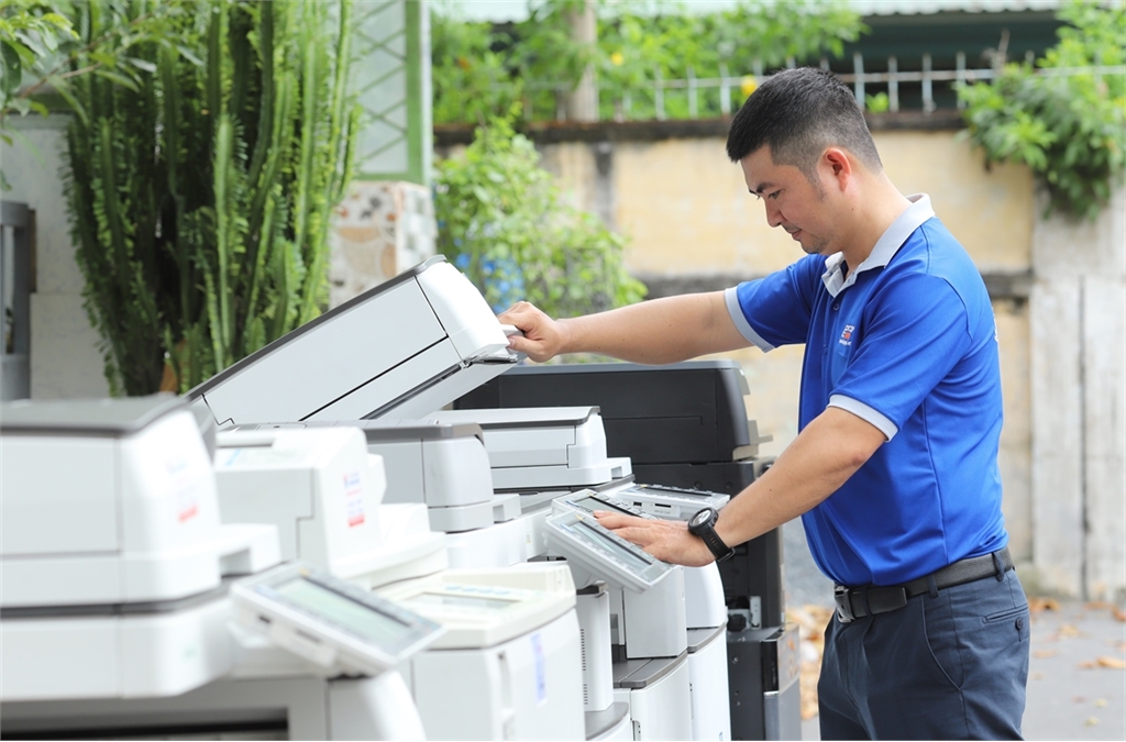 Selling genuine photocopiers and printers